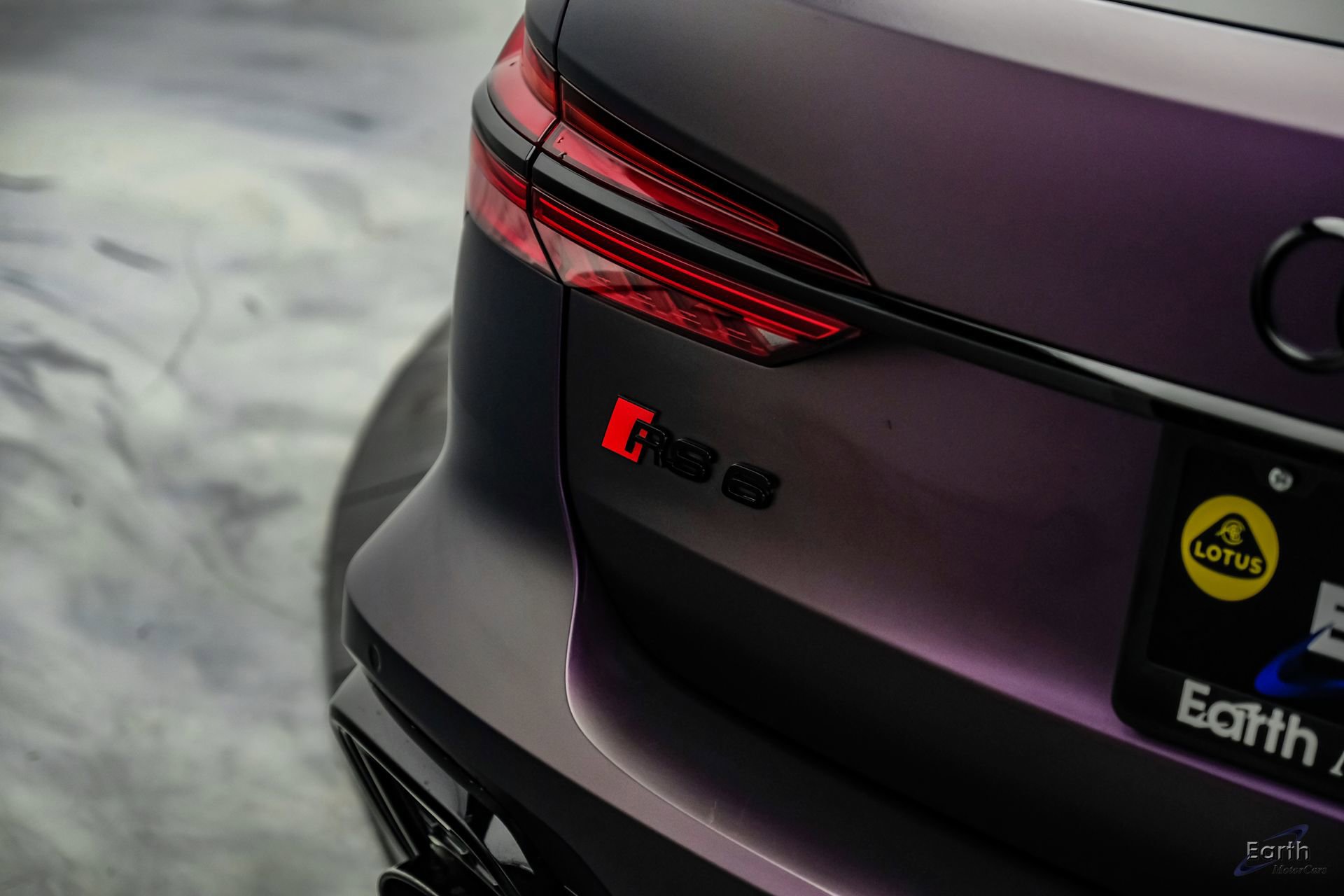 Used 2023 Audi RS 6 w/ Black Optic Package image 19