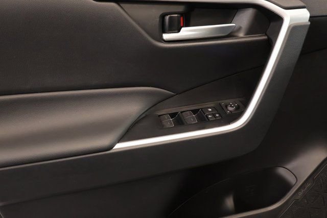 Used 2025 Toyota RAV4 XLE image 10