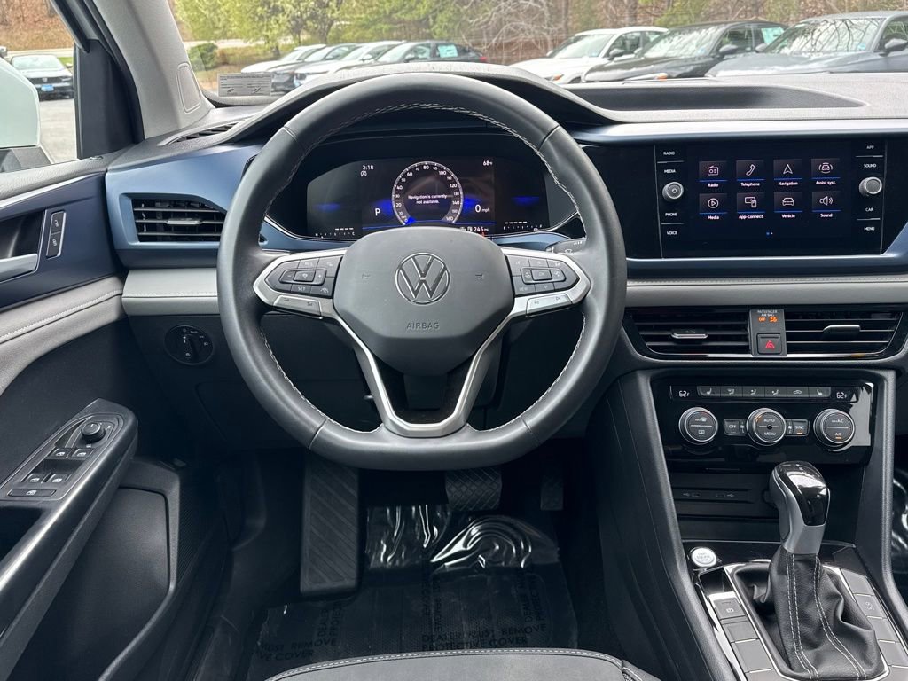 Used 2024 Volkswagen Taos SE image 23