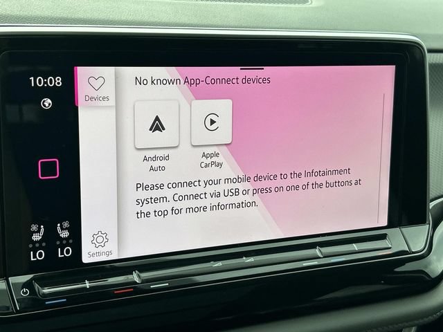 Used 2024 Volkswagen Atlas Peak Edition SE AWD/4WD image 28