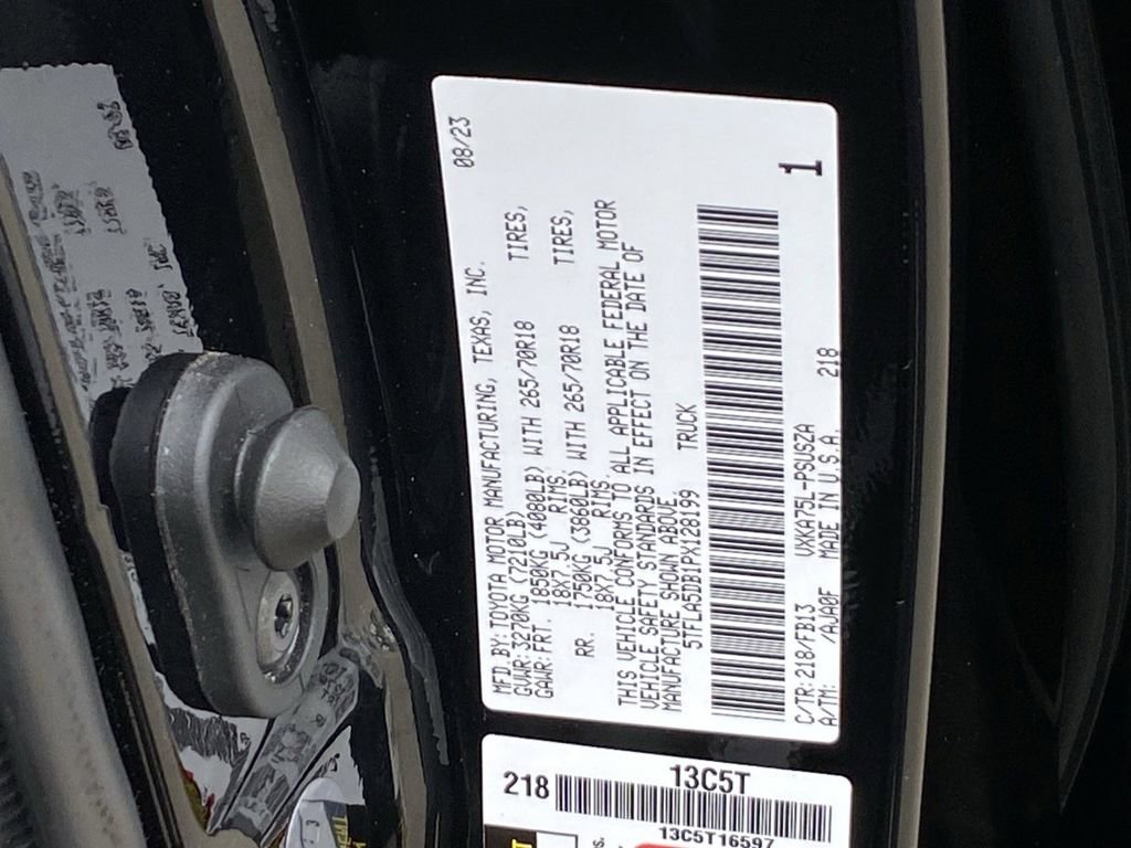 Used 2023 Toyota Tundra SR5 w/ SR5 Convenience Package AWD/4WD image 36