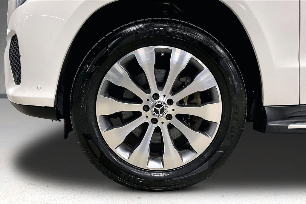 Used 2018 Mercedes-Benz GLS 450 4MATIC image 34