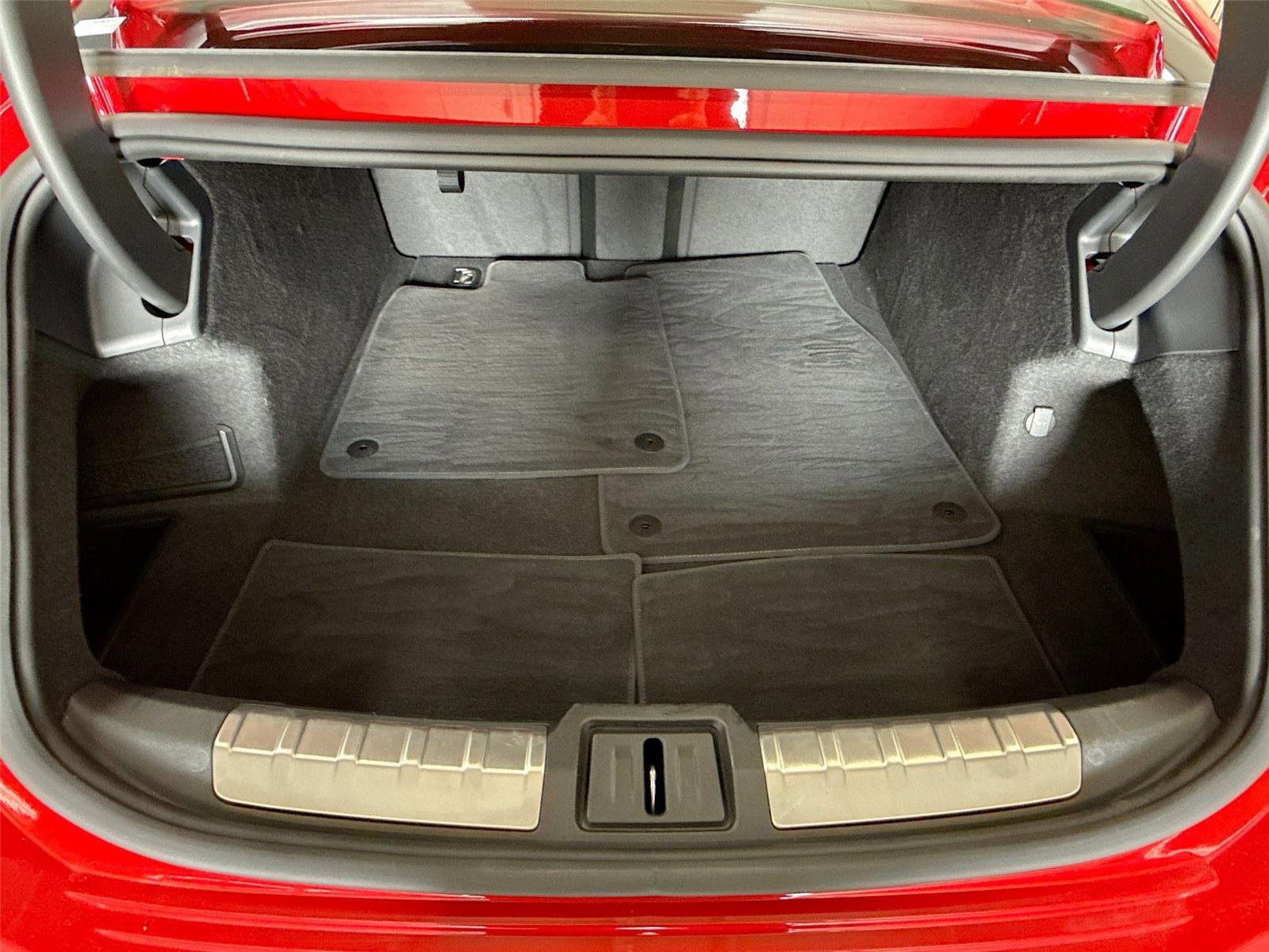 Used 2024 Audi e-tron GT Premium Plus w/ Performance Package AWD/4WD image 27