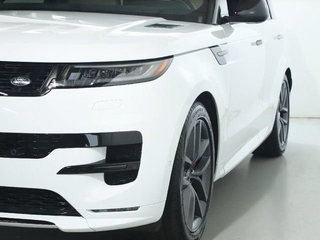 Used 2024 Land Rover Range Rover Sport Dynamic SE AWD/4WD image 14