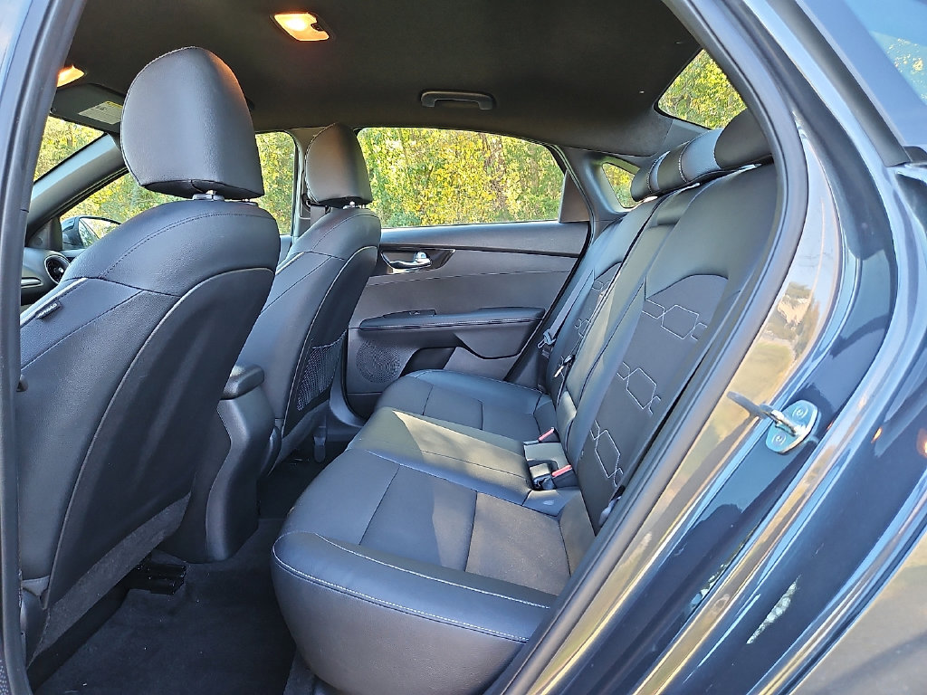 Used 2023 Kia Forte GT-Line FWD image 13