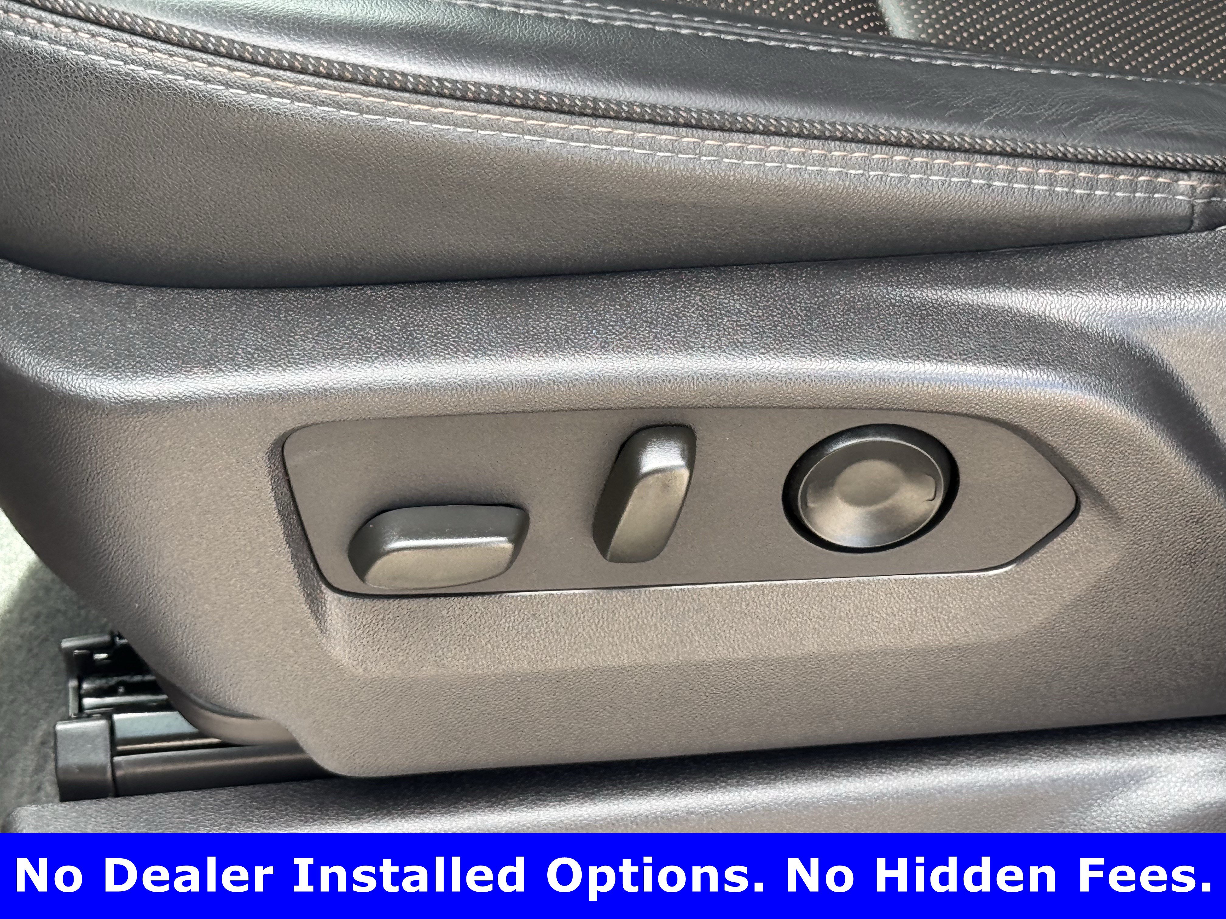 Used 2024 Chevrolet Silverado 1500 High Country w/ Technology Package AWD/4WD image 24