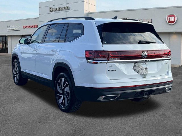 Used 2025 Volkswagen Atlas SE AWD/4WD image 4