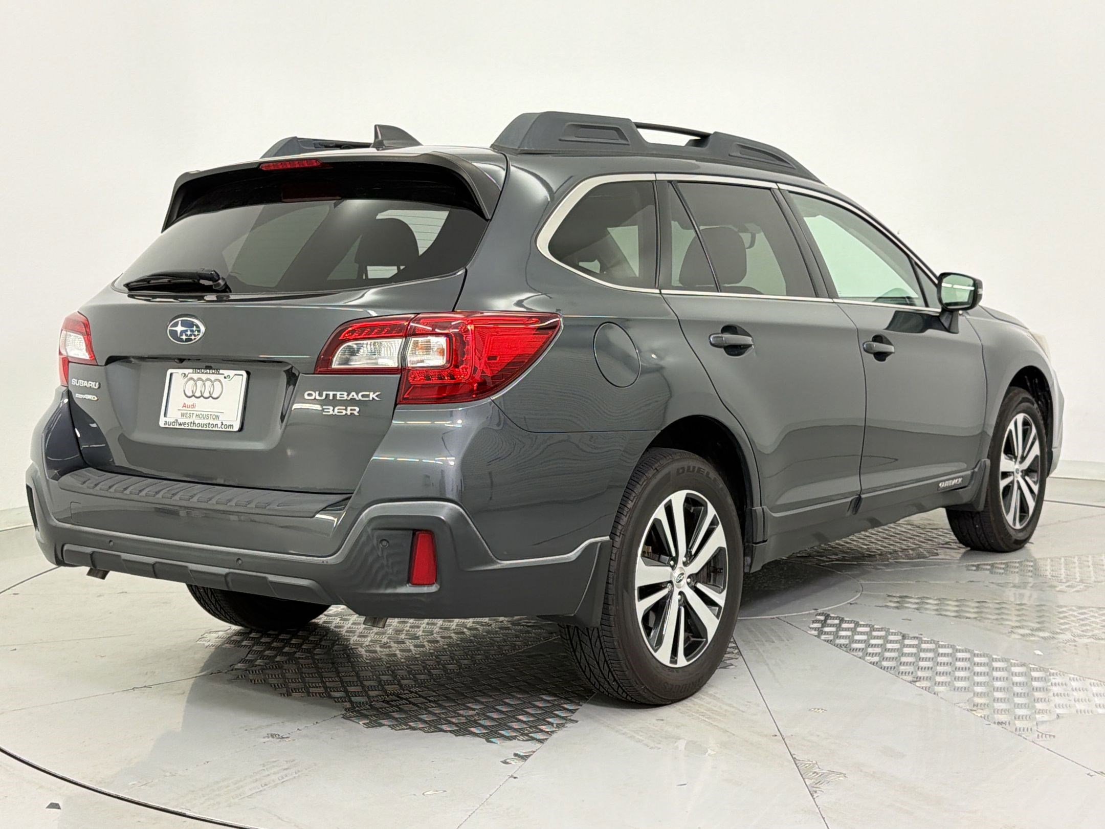 Used 2019 Subaru Outback 3.6R Limited image 9
