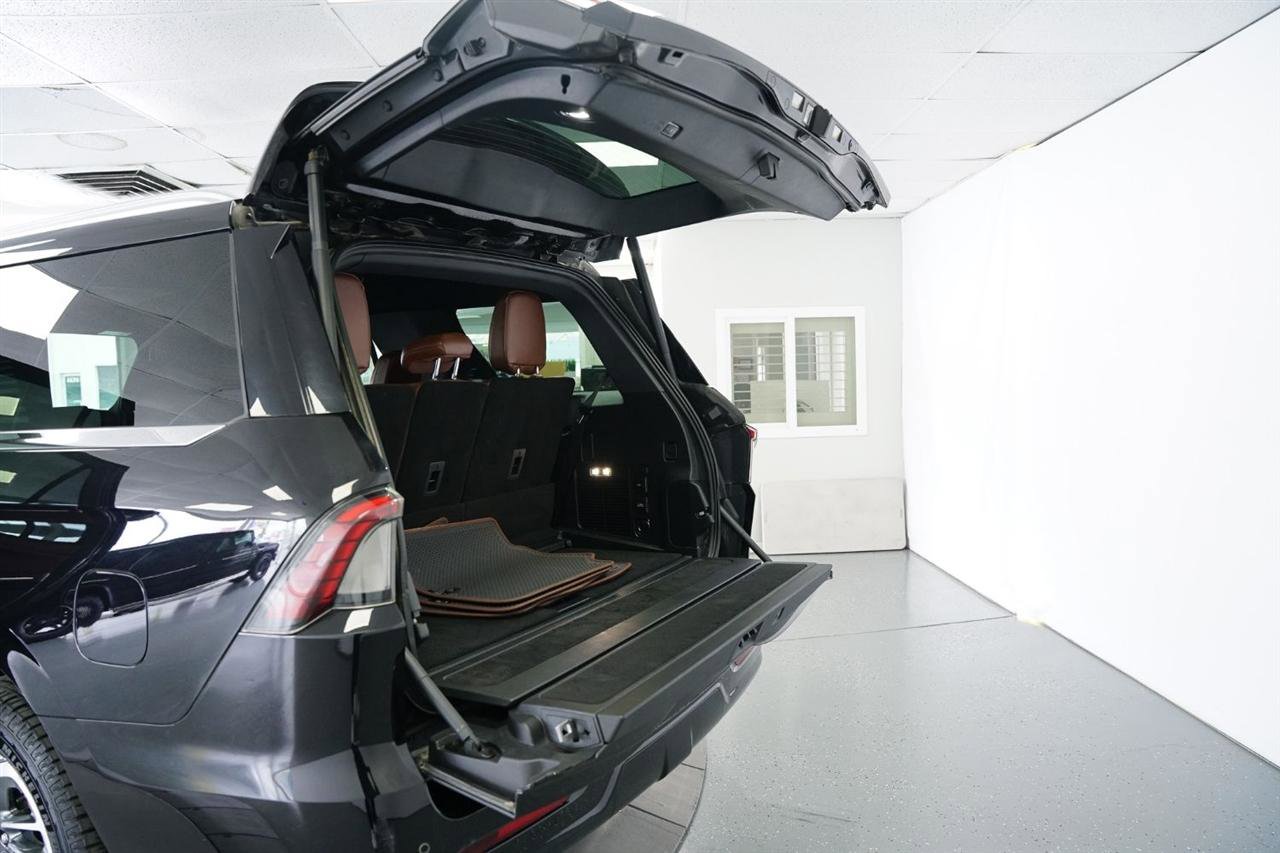 Used 2025 Lincoln Navigator Reserve image 27