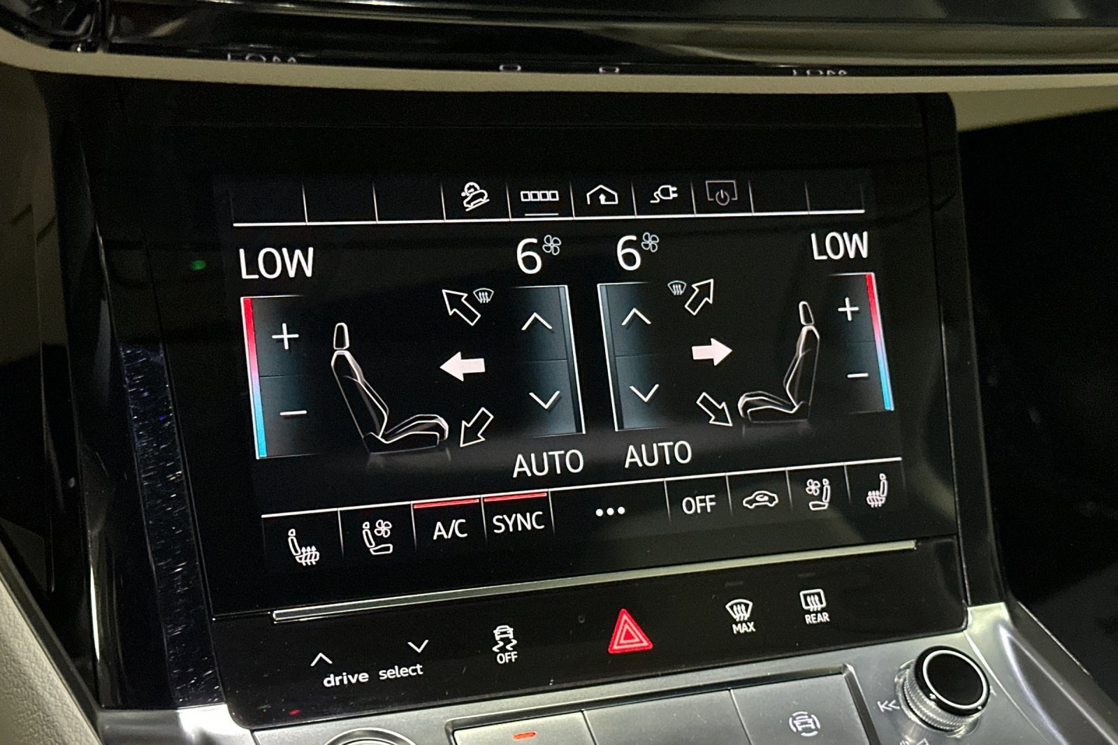 Used 2024 Audi Q8 e-tron Premium Plus w/ Premium Plus Package AWD/4WD image 20