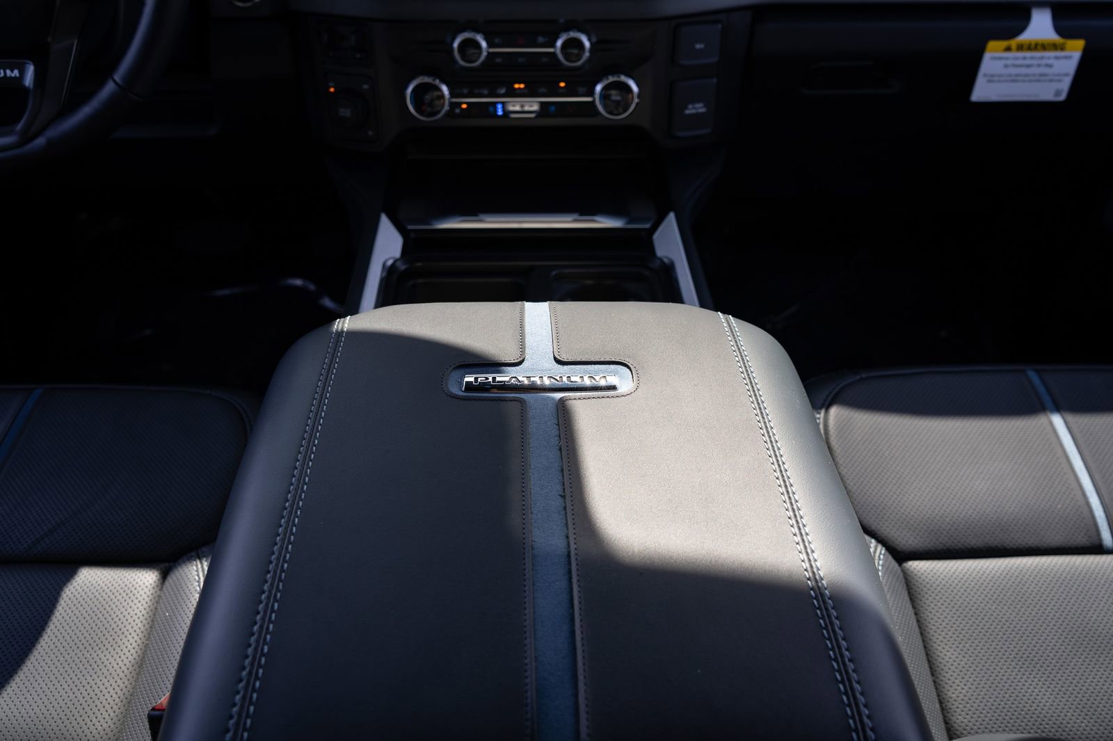 Used 2026 Ford F450 Platinum w/ FX4 Off-Road Package image 39