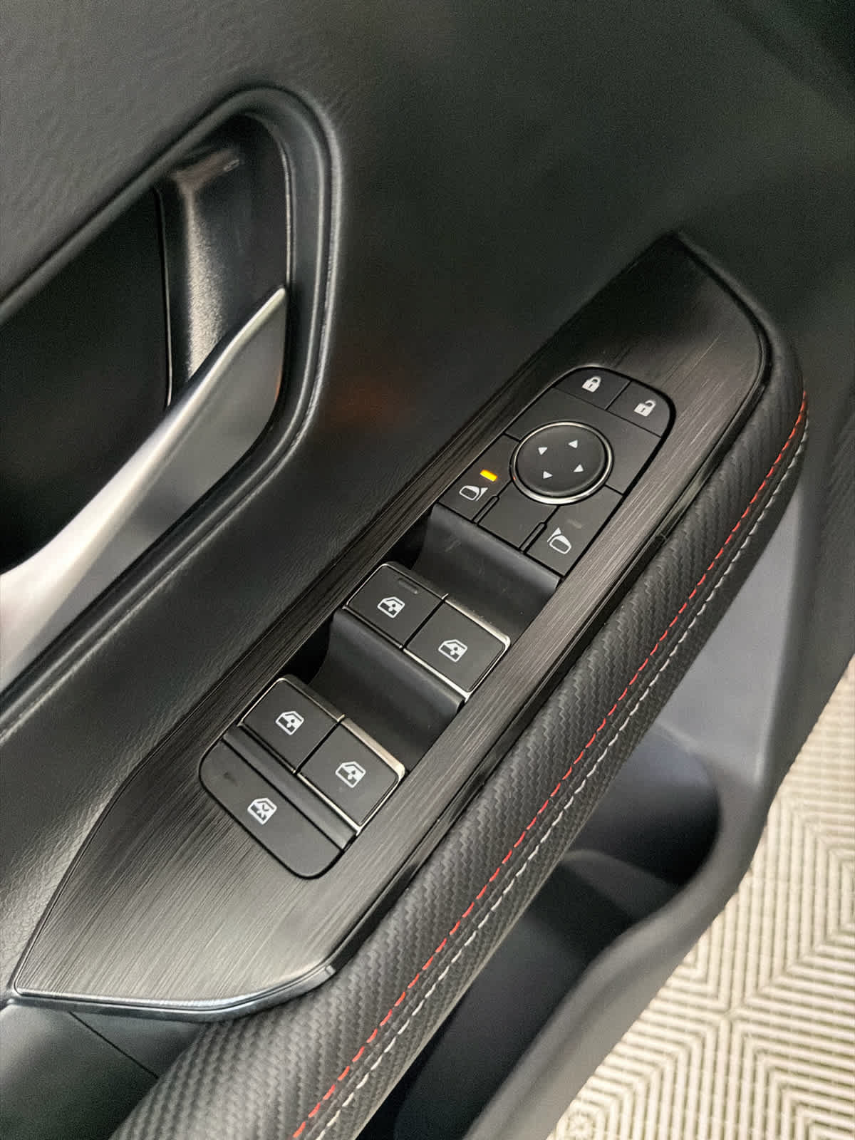 New 2026 Nissan Kicks SR w/ SR Premium Package FWD image 23