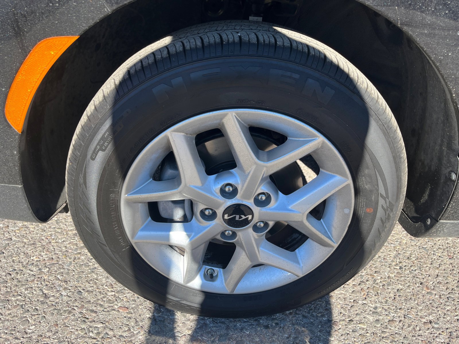 Used 2025 Kia Soul LX image 26