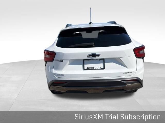 Used 2025 Chevrolet Trax ACTIV w/ Sunroof Package FWD image 13