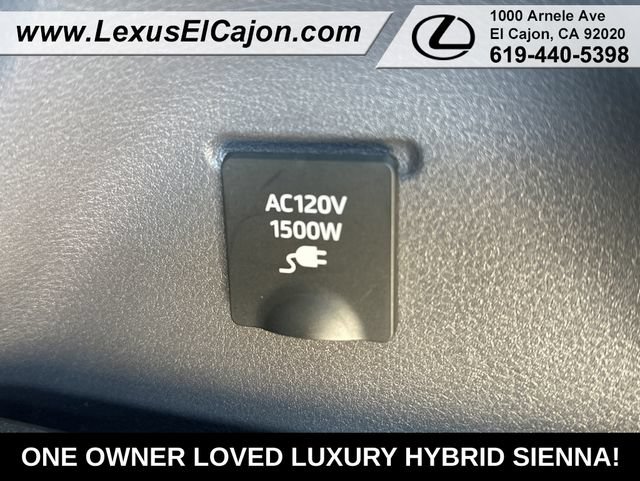 Used 2021 Toyota Sienna XSE w/ XSE Plus Package FWD image 20