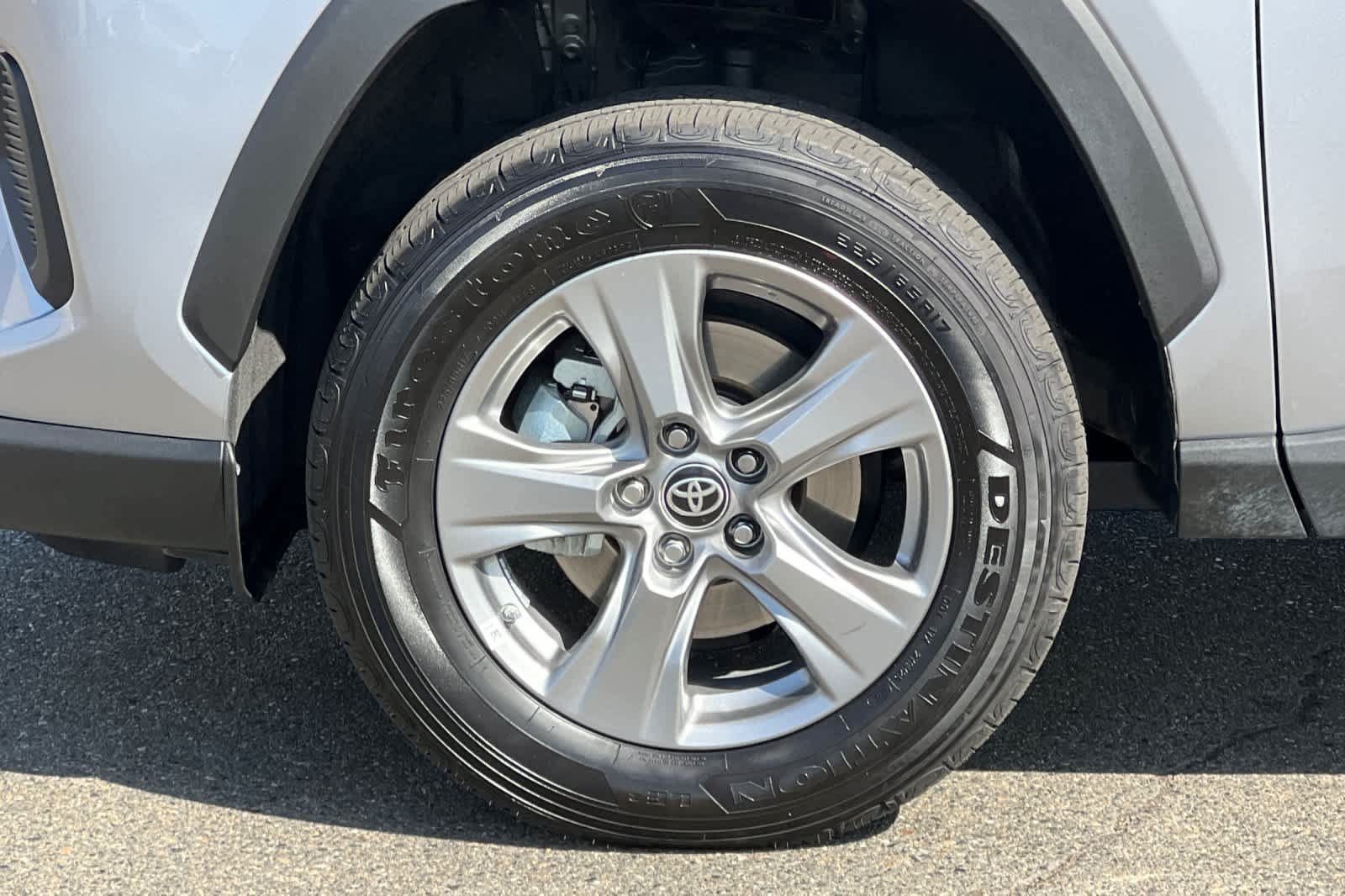 Certified 2024 Toyota RAV4 LE AWD/4WD image 30