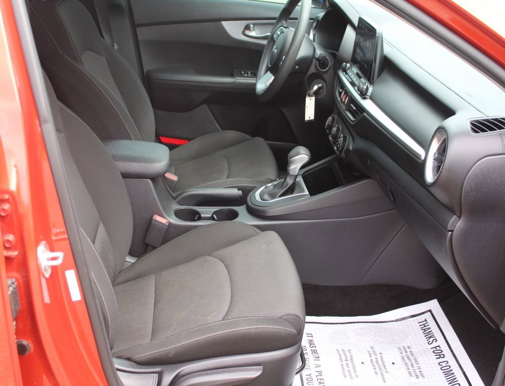 Used 2022 Kia Forte LXS image 13