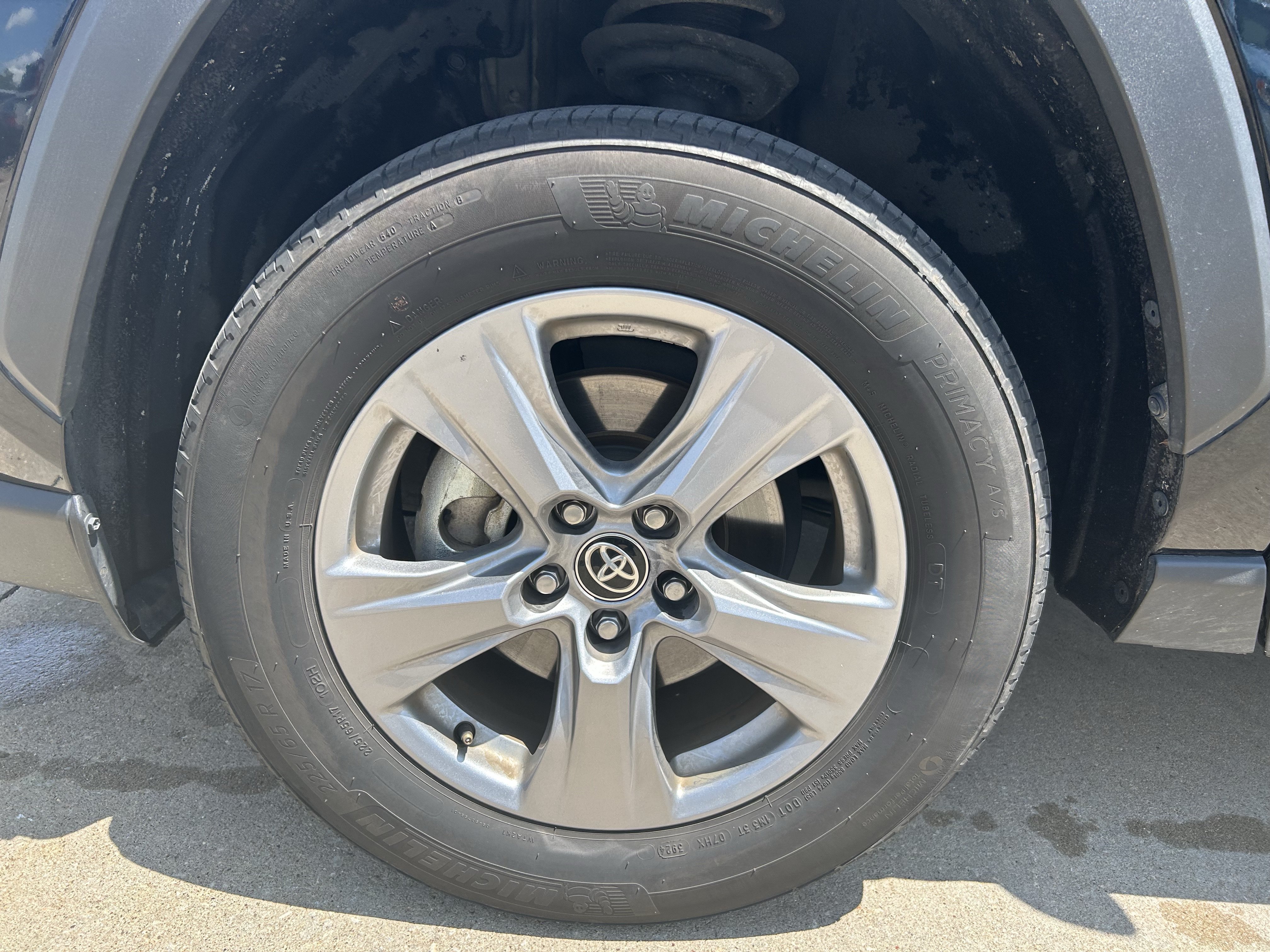 Certified 2025 Toyota RAV4 XLE AWD/4WD image 11