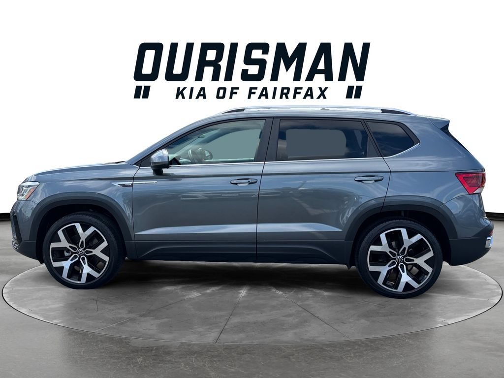 Used 2023 Volkswagen Taos SEL AWD/4WD image 3