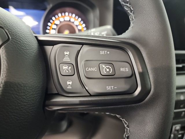 New 2025 Jeep Gladiator Sport image 18