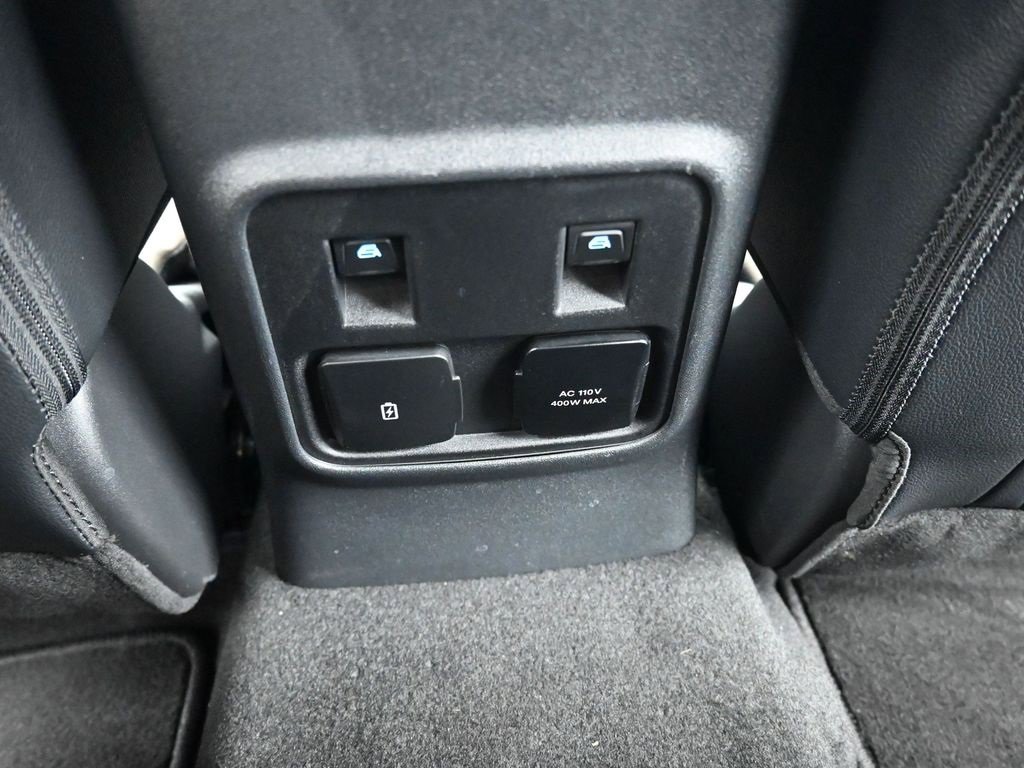 Used 2023 Ford Bronco Wildtrak image 13