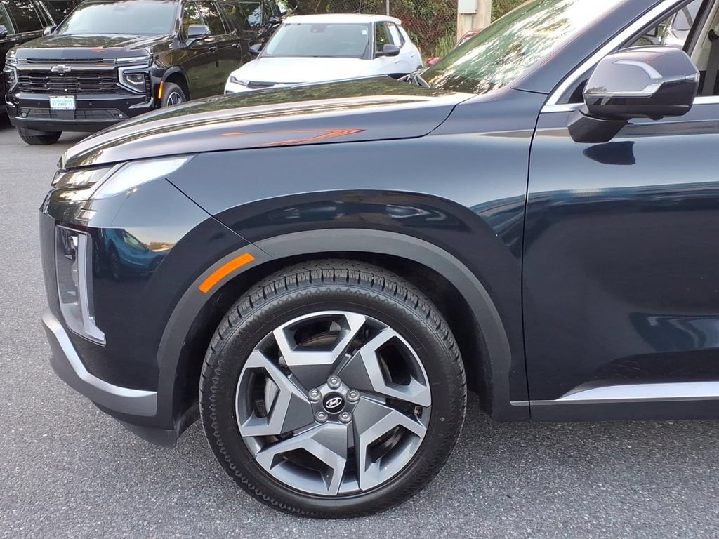 Used 2024 Hyundai Palisade Limited FWD image 7