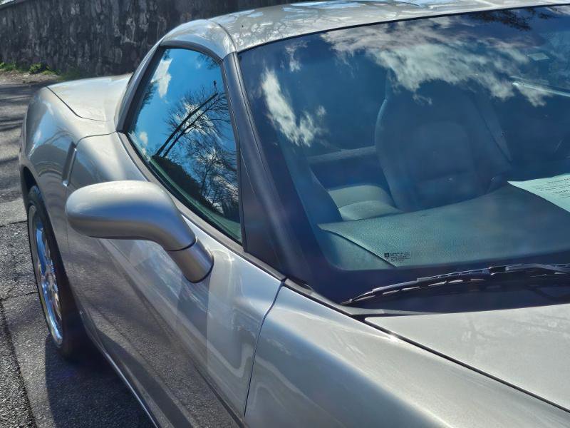 Used 2006 Chevrolet Corvette Coupe w/ Preferred Equipment Group image 19