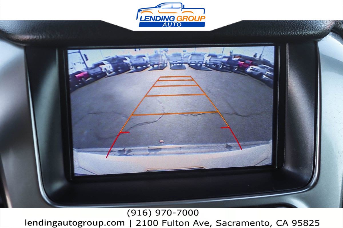 Used 2016 Chevrolet Suburban LT image 23