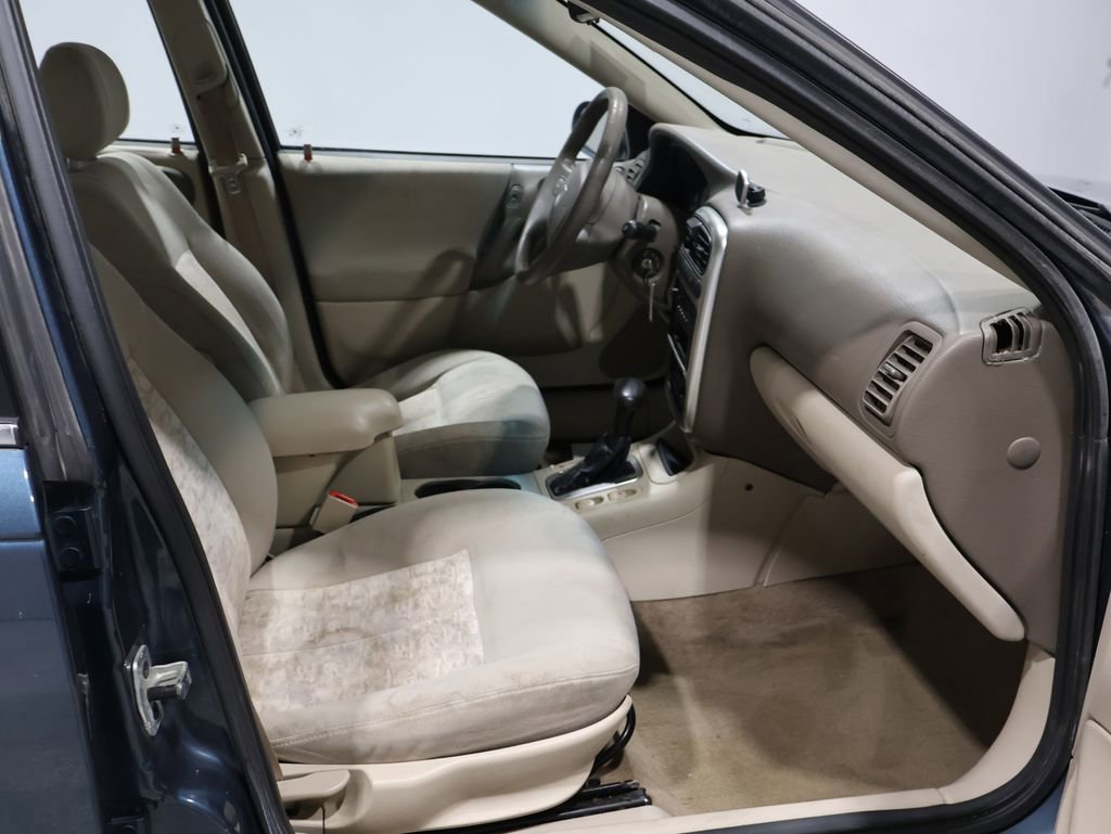 Used 2004 Saturn L-Series L300 image 21