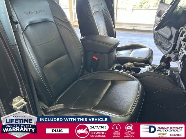 Used 2020 Jeep Wrangler Unlimited Sahara w/ Dual Top Group AWD/4WD image 28