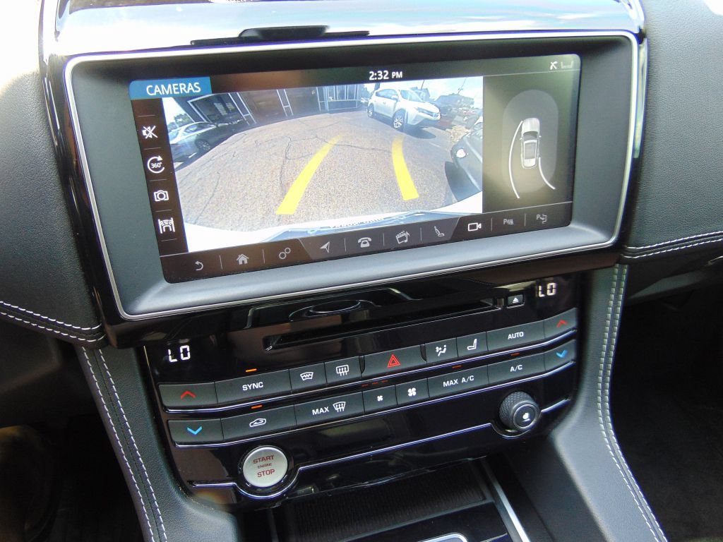 Used 2017 Jaguar F-PACE S AWD/4WD image 20