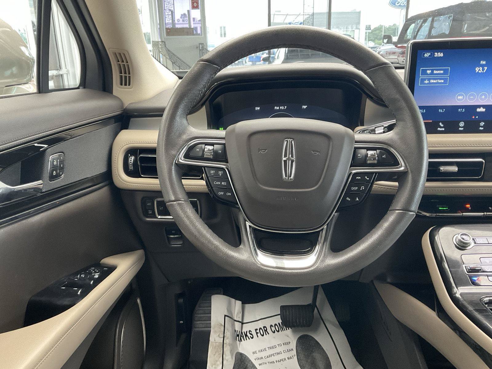 Used 2023 Lincoln Nautilus AWD w/ Premium Package image 21