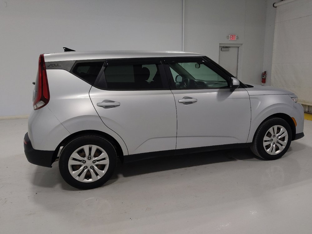 Used 2020 Kia Soul LX image 10