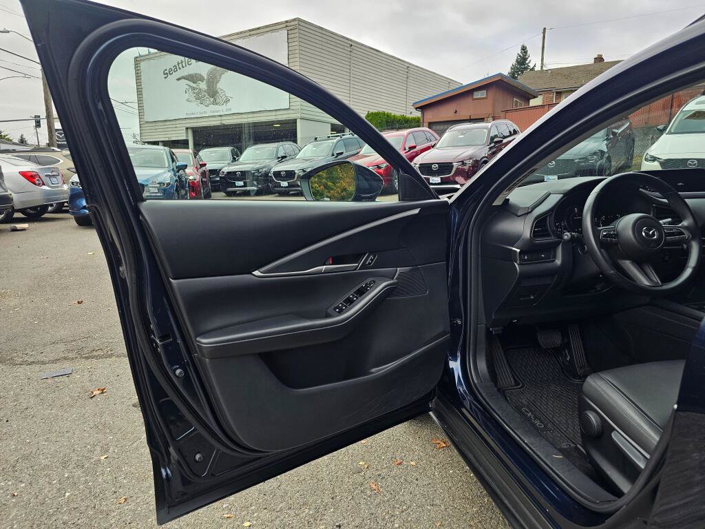 Used 2023 MAZDA CX-30 AWD 2.5 S w/ Select Package image 19