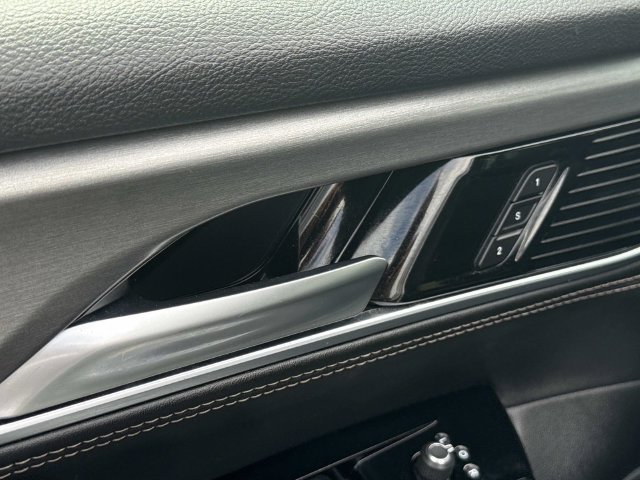 Used 2024 Jeep Wagoneer Series II AWD/4WD image 13
