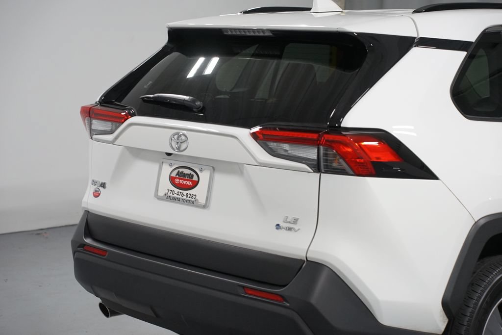 Certified 2025 Toyota RAV4 LE AWD/4WD image 9