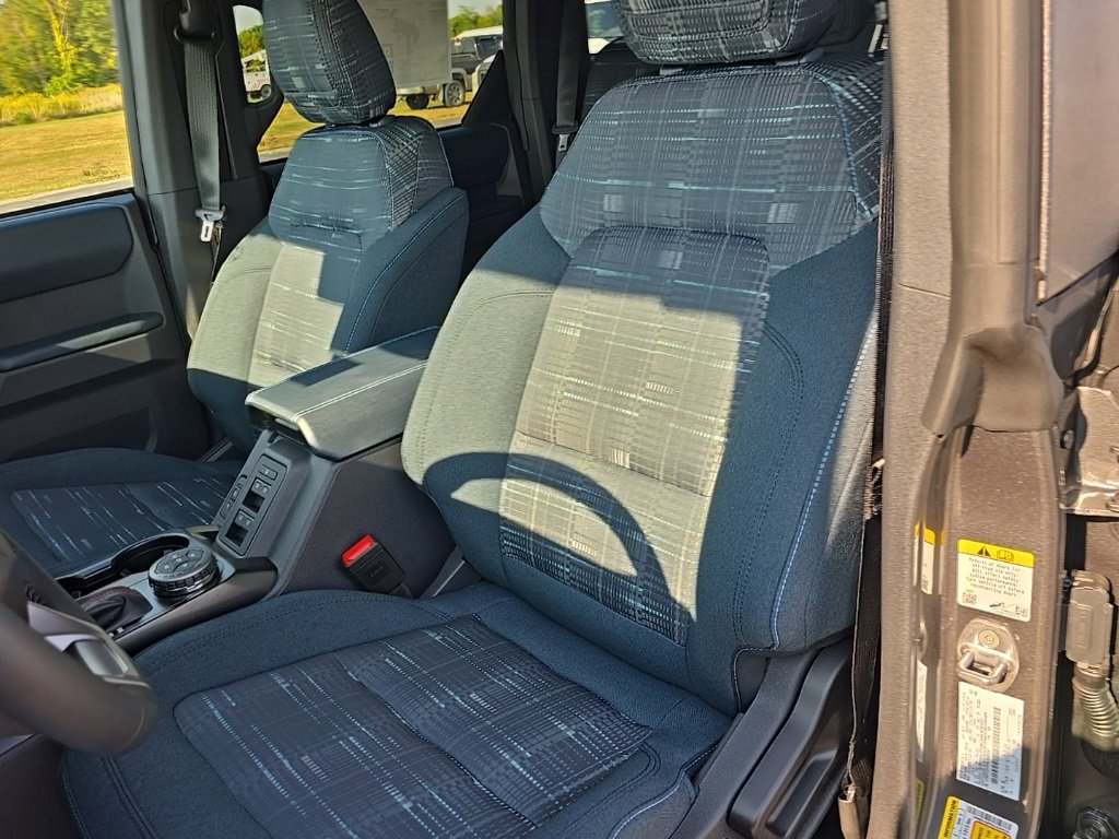 New 2025 Ford Bronco Heritage Edition image 16