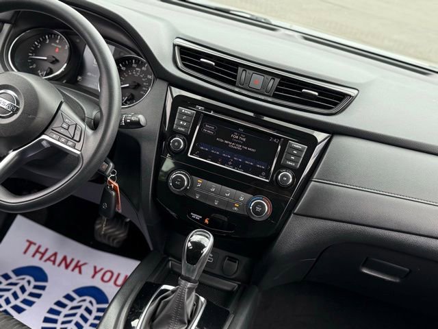 Used 2019 Nissan Rogue S image 23