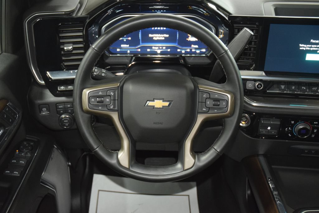 Used 2024 Chevrolet Silverado 2500 High Country w/ Technology Package AWD/4WD image 43