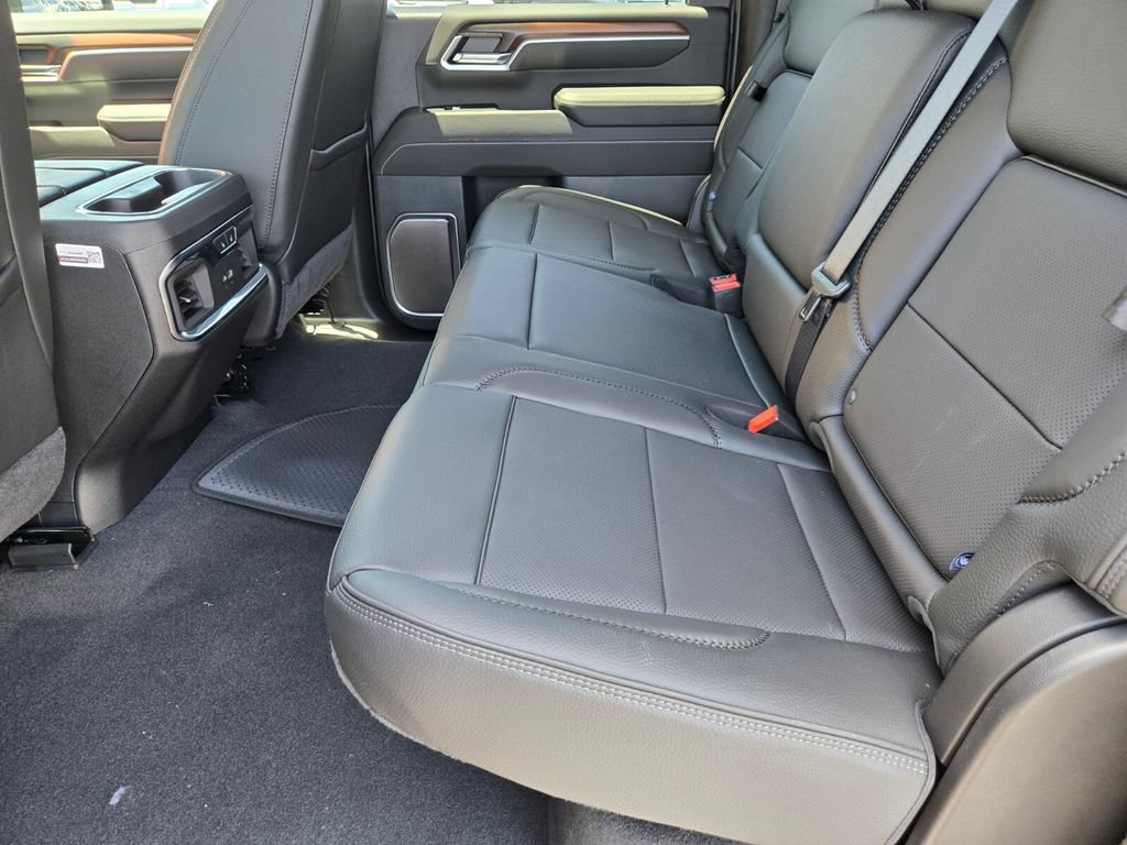 New 2026 GMC Sierra 2500 Denali w/ Denali Reserve Package AWD/4WD image 8