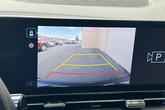 Used 2025 Hyundai Kona SEL AWD/4WD image 24