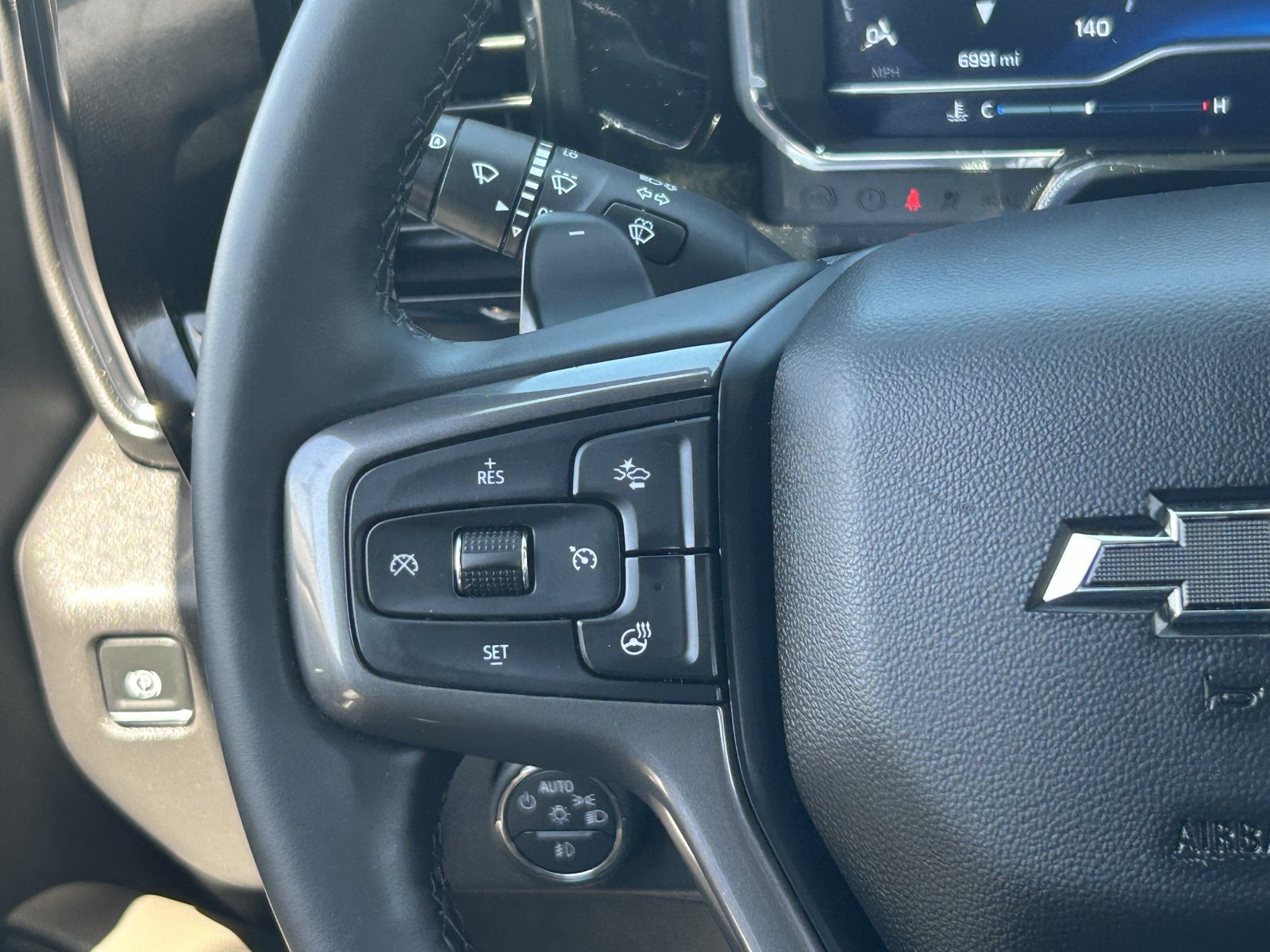 Certified 2025 Chevrolet Silverado 1500 ZR2 w/ Technology Package AWD/4WD image 23