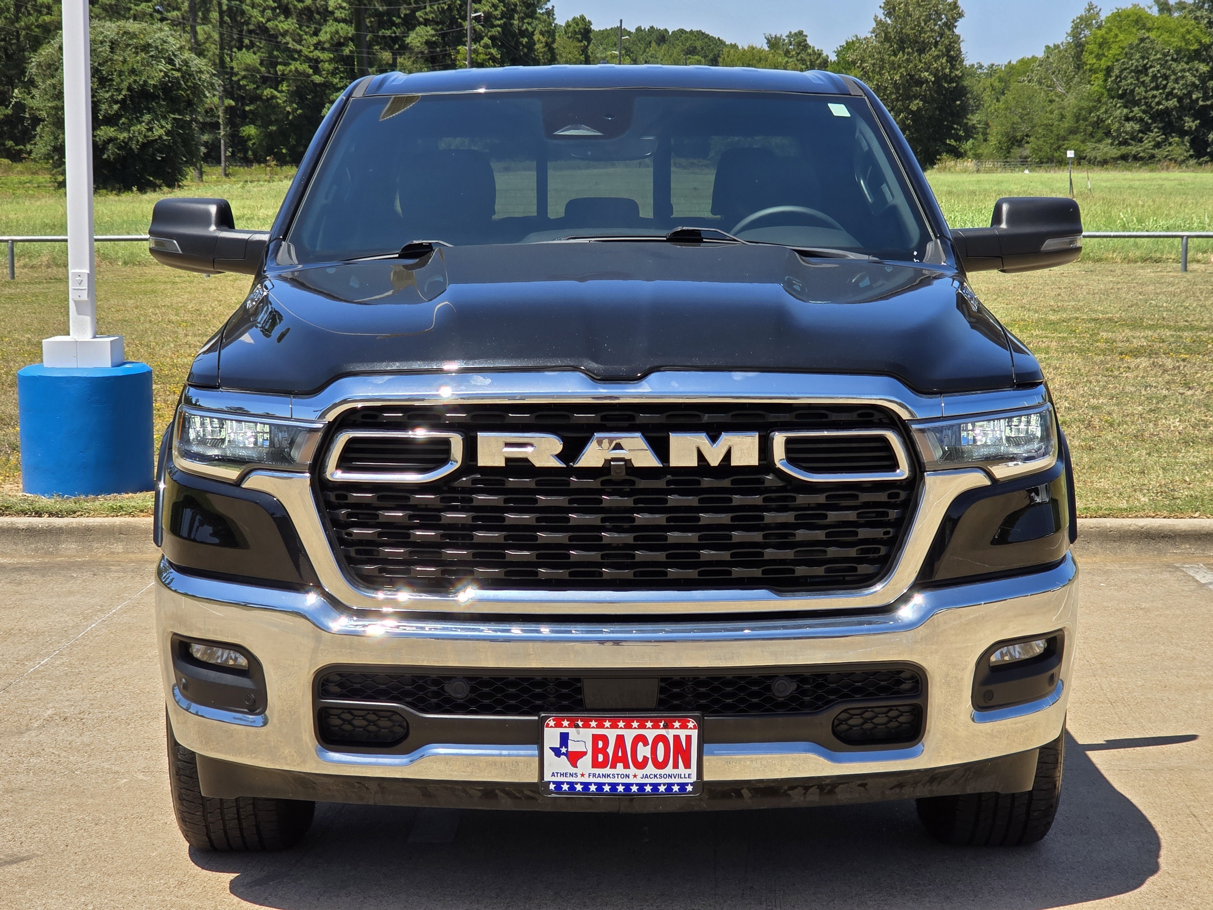 Used 2025 RAM 1500 Big Horn AWD/4WD image 2