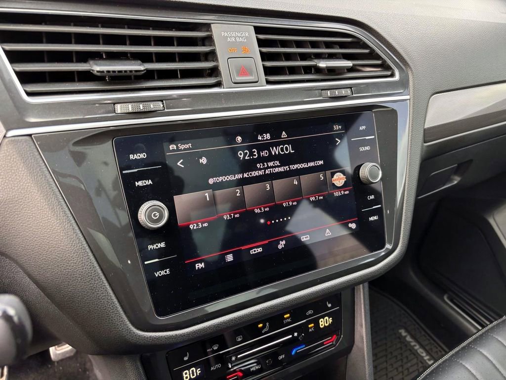 Used 2023 Volkswagen Tiguan SE R-Line image 19