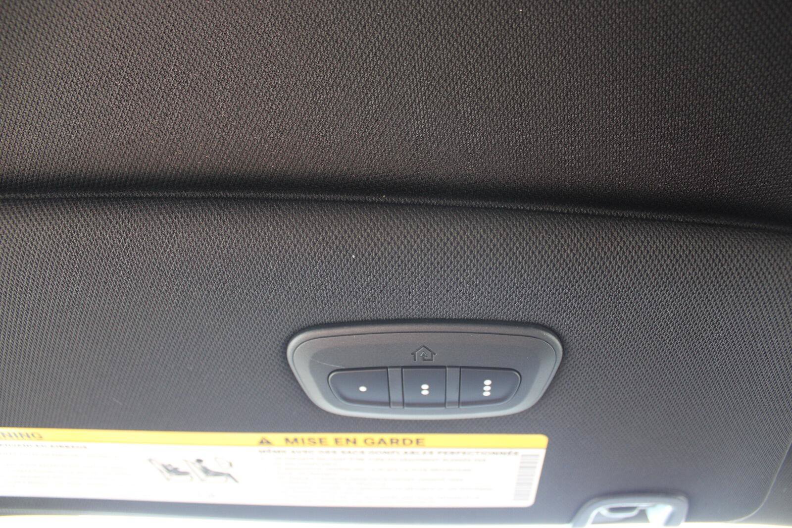 New 2026 Chrysler Pacifica Select w/ S Appearance Package FWD image 21
