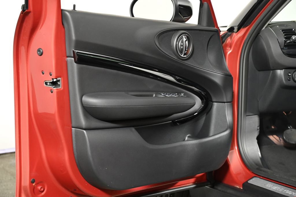 Used 2024 MINI Cooper Clubman S image 34