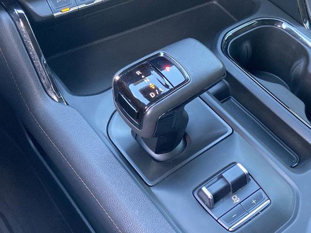 Used 2022 GMC Sierra 1500 AT4 w/ AT4 Premium Package image 12