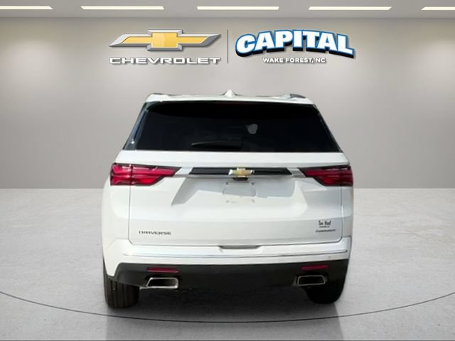 Used 2022 Chevrolet Traverse Premier FWD image 4