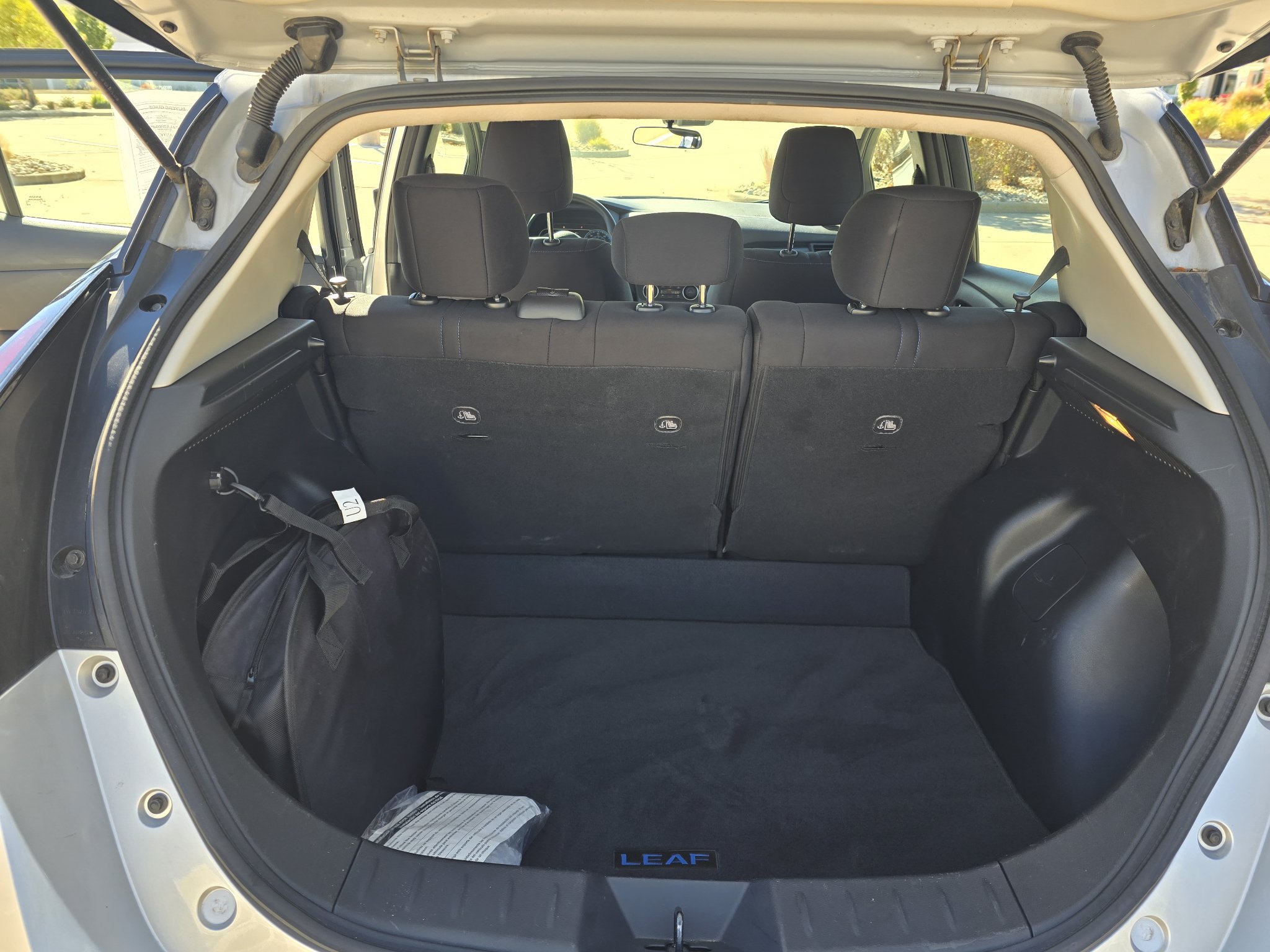 Used 2025 Nissan Leaf S FWD image 31