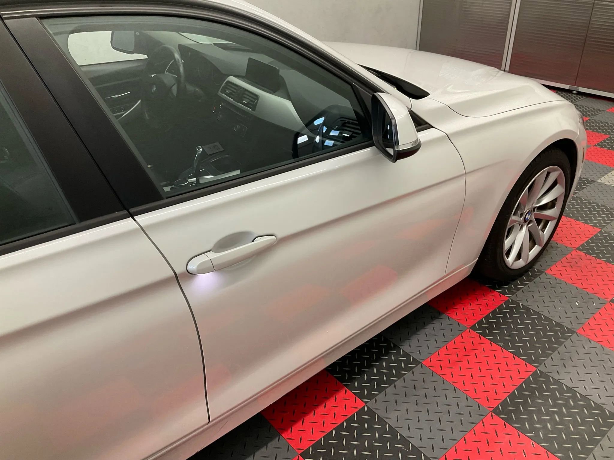 Used 2018 BMW 320i xDrive Sedan image 5